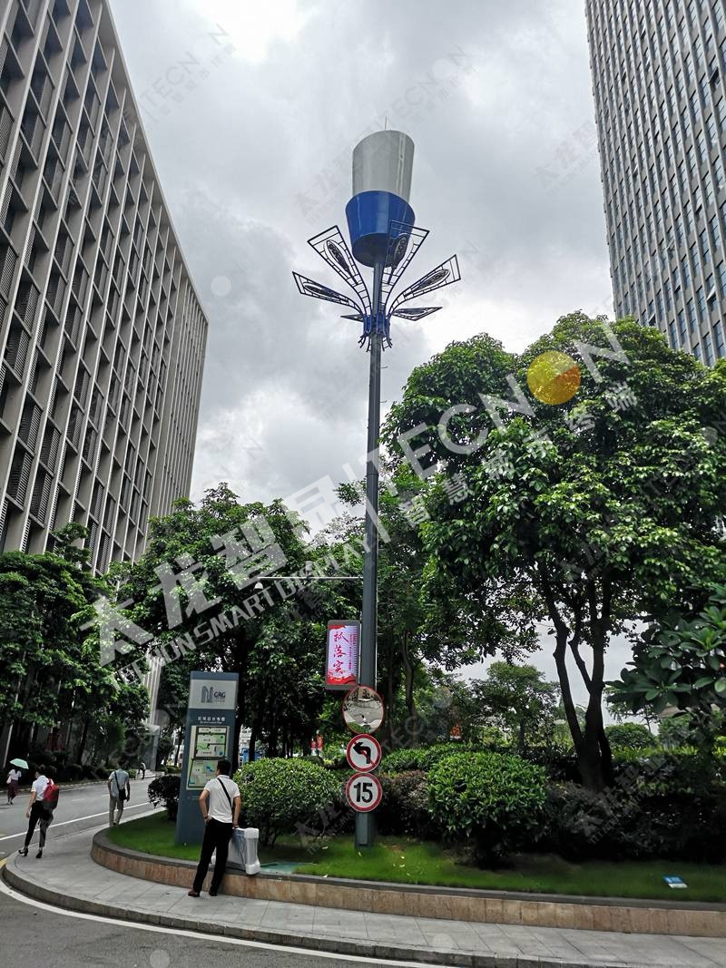 無(wú)線電集團(tuán)平云廣場(chǎng)5g智慧燈桿LED燈桿屏3